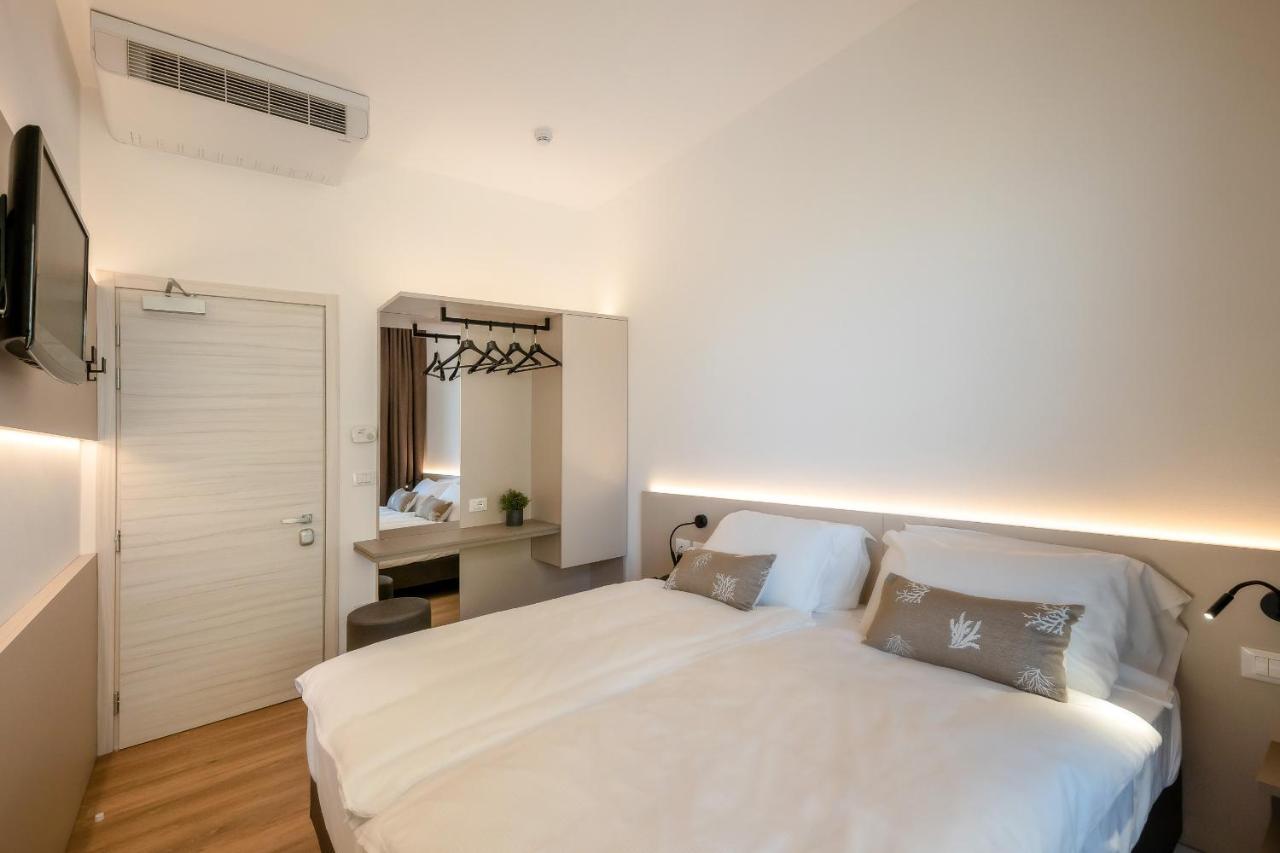 Hotel Delfino Caorle Exterior foto